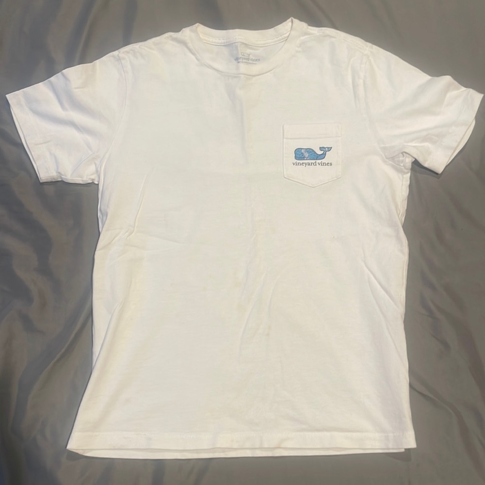 Vineyard vine short sleeve